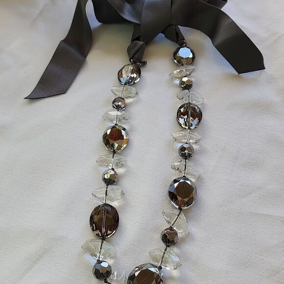 Stella & Dot Beribboned Faceted Faux Gem Necklace - Picture 1 of 16